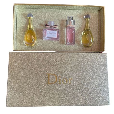 miniatuur parfum dior|miss dior mini gift set.